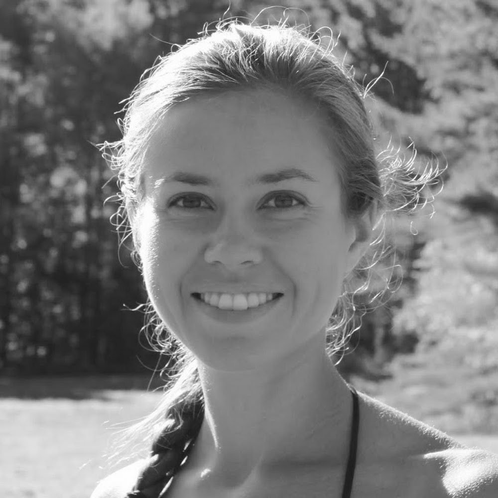 Meet your Posher, Larissa